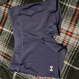 woman's under armour spandex